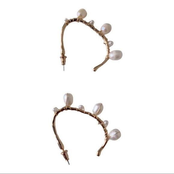 Woman Fashion Open Hoops Earrings - Picture 3 of 6